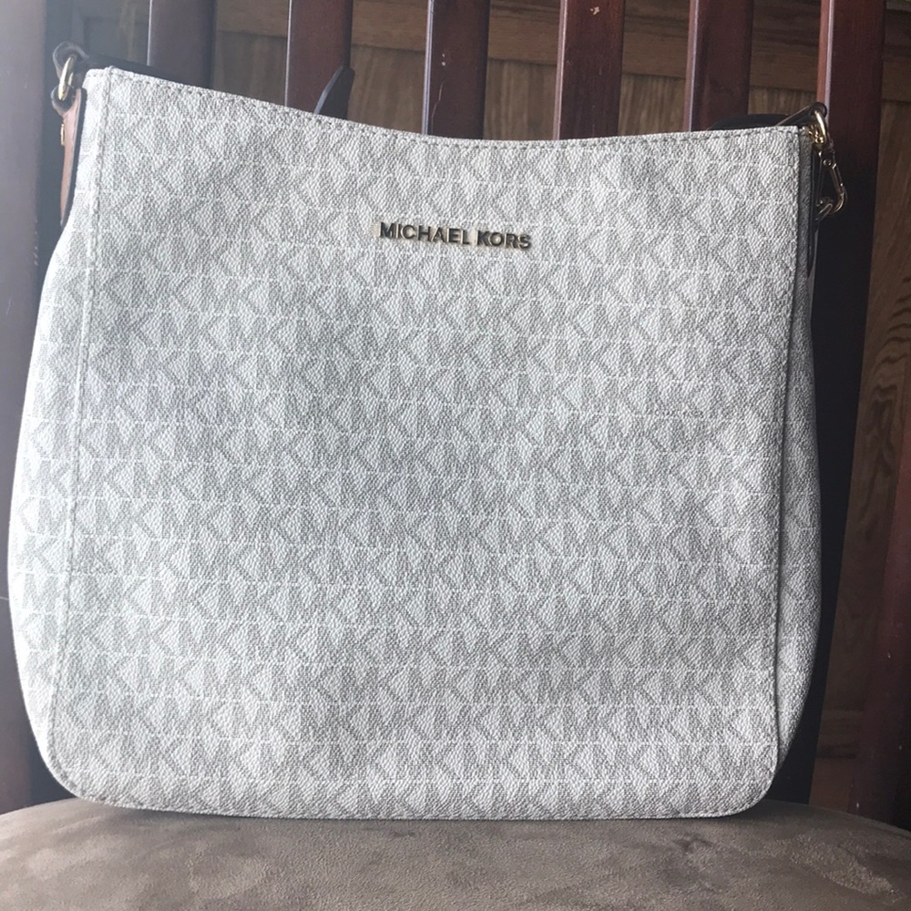 Michael Kors crossbody purse
